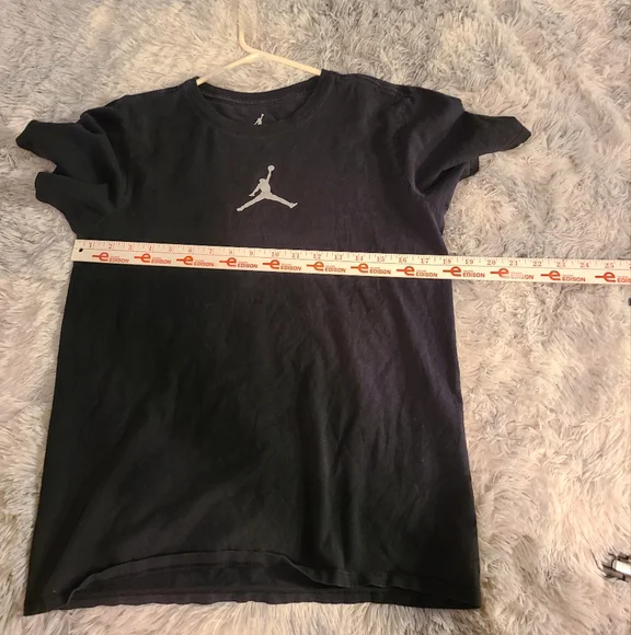 Jordan Black T-Shirt - Picture 6 of 10
